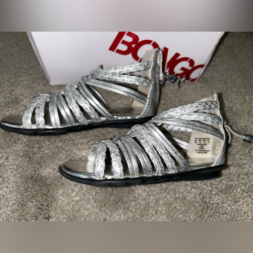 Sandals - Picture 2 of 3